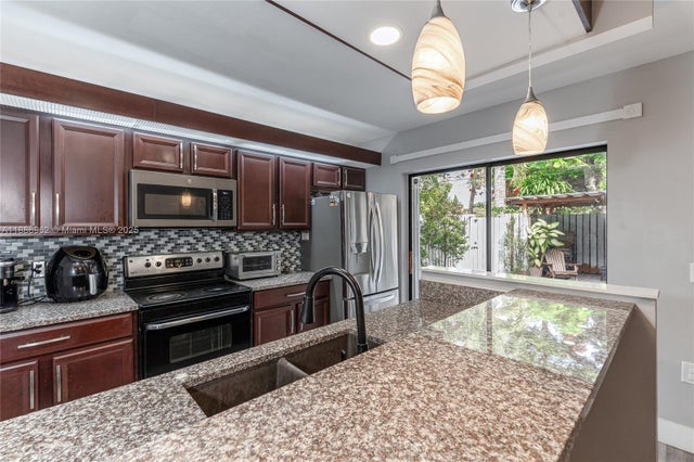 1 of 21 - 9146 Sw 23rd St, Davie, FL