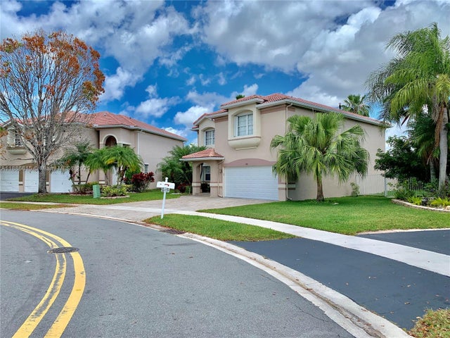 5 of 31 - 155 S Granada Ave, Weston, FL