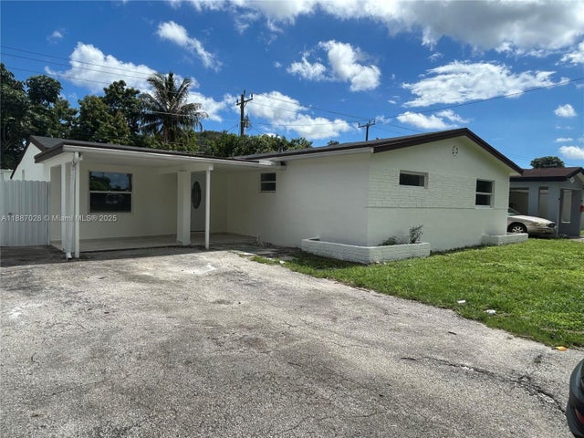 2 of 18 - 3601 N 66th Ave, Hollywood, FL