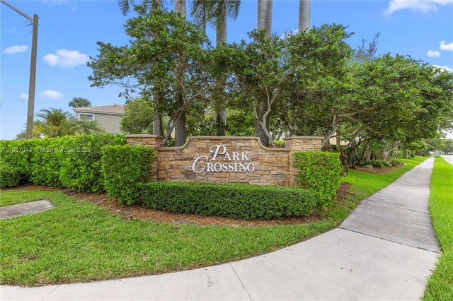 2 of 40 - 1445 Nw 154th Ln, Pembroke Pines, FL