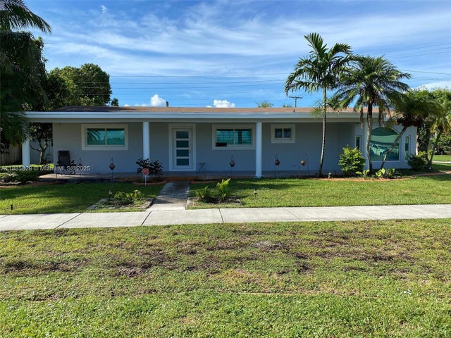2 of 21 - 3880 Nw 179th St, Miami Gardens, FL