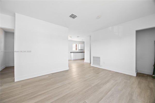 4 of 35 - 11500 Sw 142nd St, Miami, FL