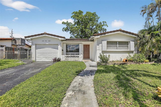 1 of 24 - 4315 W Park Rd, Hollywood, FL
