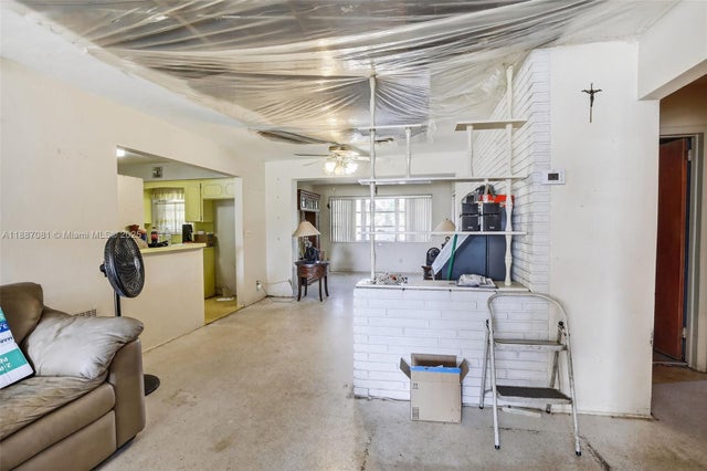 4 of 24 - 4315 W Park Rd, Hollywood, FL