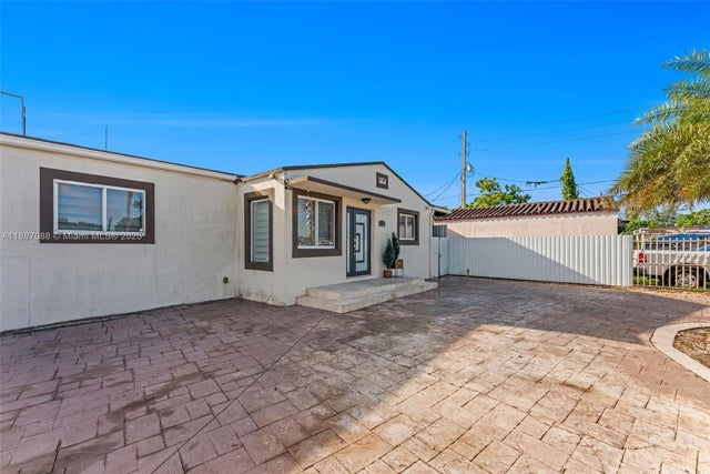 3 of 27 - 1116 Superior St, Opa Locka, FL