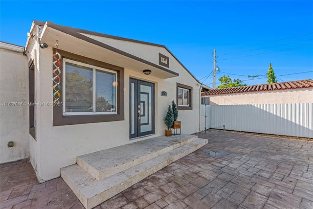 4 of 27 - 1116 Superior St, Opa Locka, FL