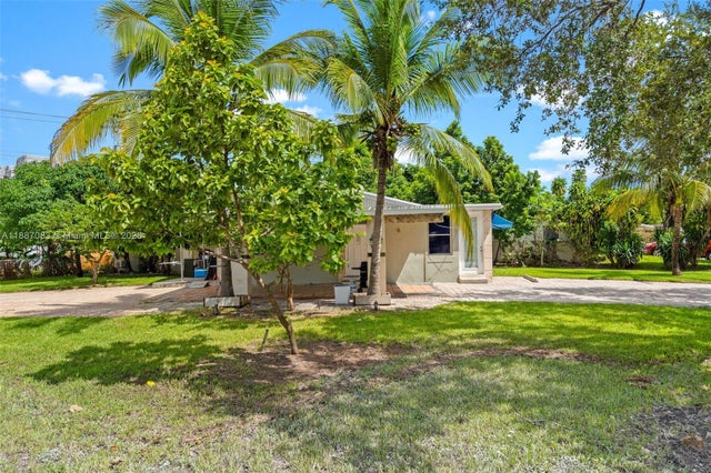 4 of 46 - 6045 Dawson St, Hollywood, FL
