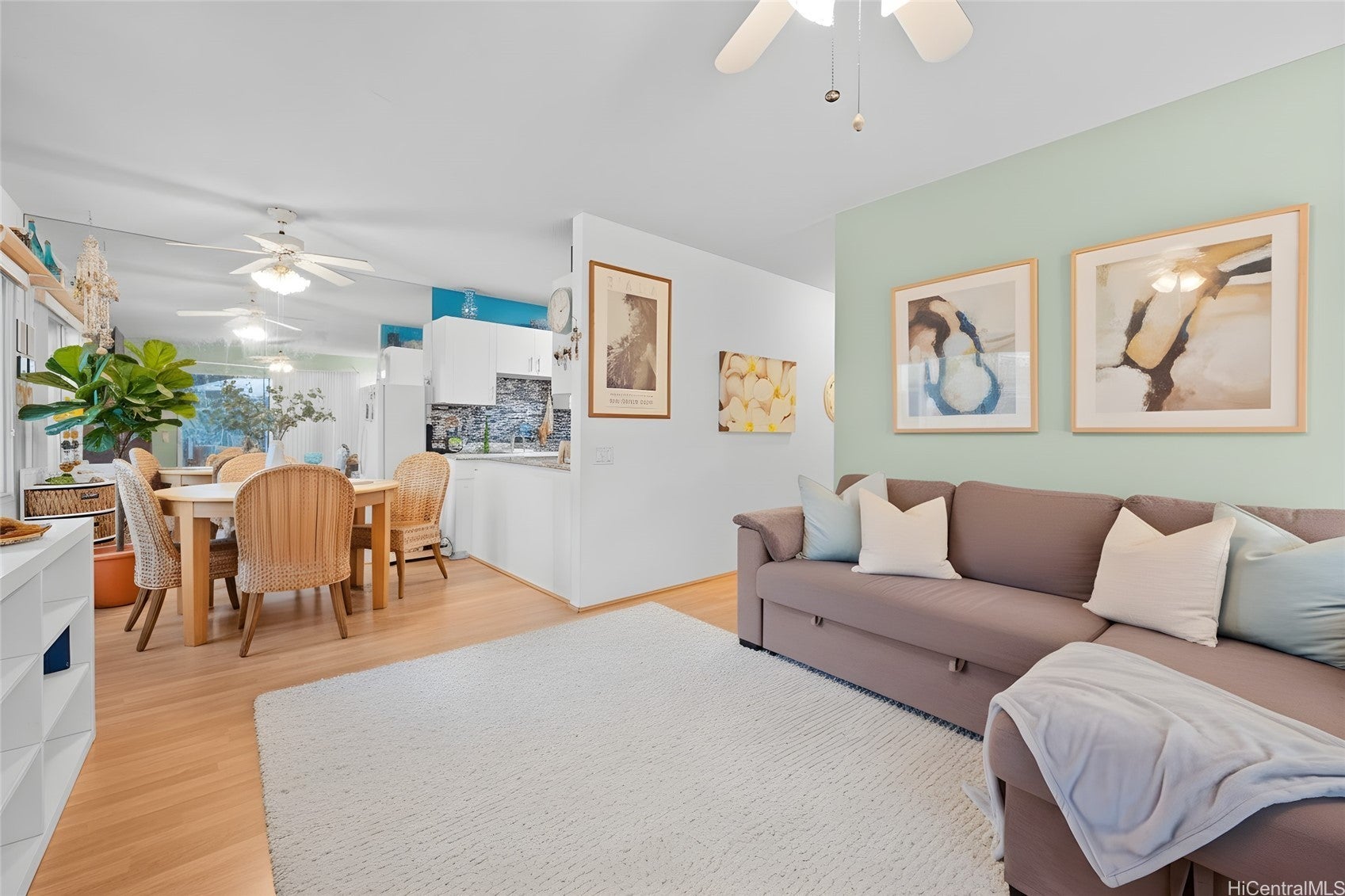 Photo of Listing #202521403