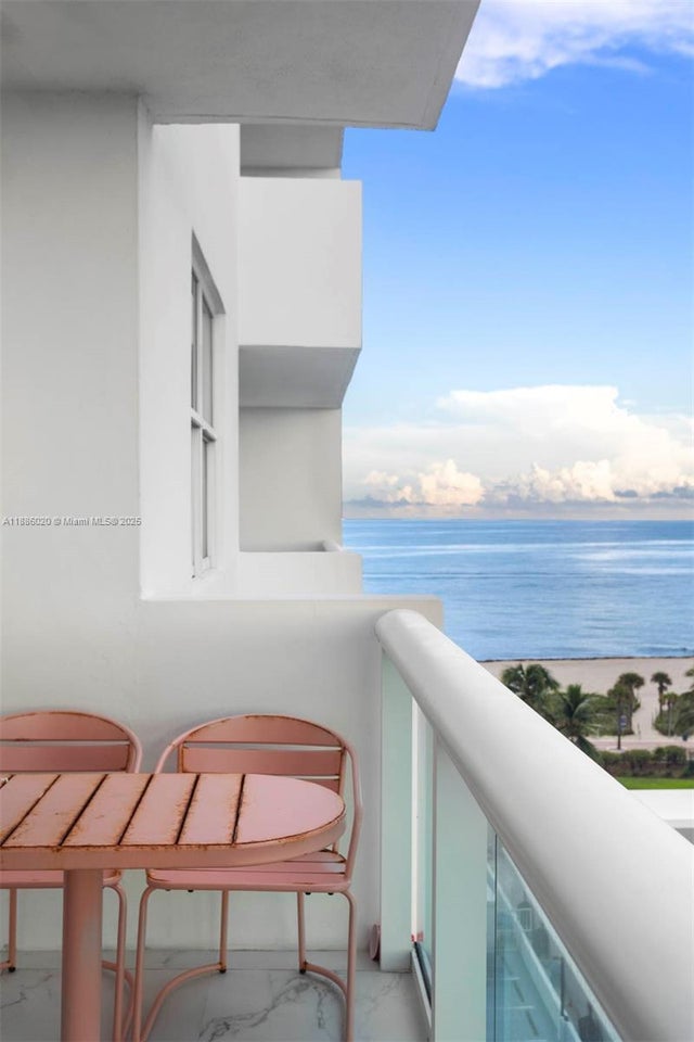 2 of 27 - 5001 Collins Ave 8c, Miami Beach, FL