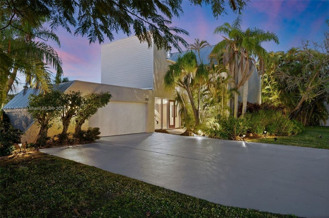 1 of 45 - 725 El Dorado Pkwy W, Cape Coral, FL