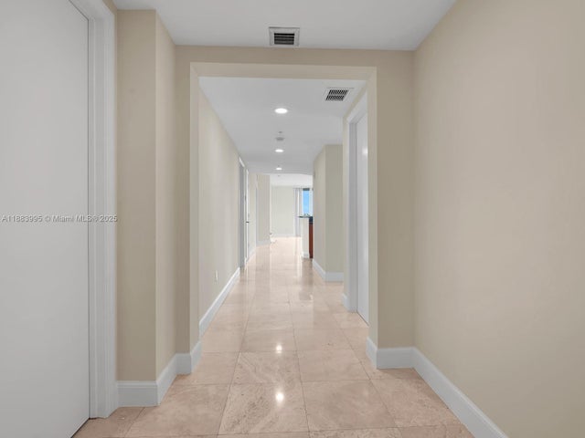 5 of 34 - 15051 Royal Oaks Ln 906, North Miami, FL