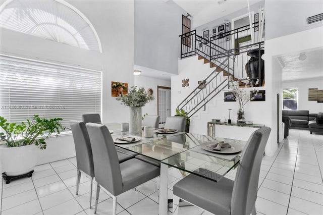 5 of 33 - 11126 Sw 148th Pl, Miami, FL