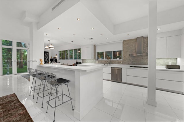 3 of 29 - 3861 Kumquat Ave, Miami, FL