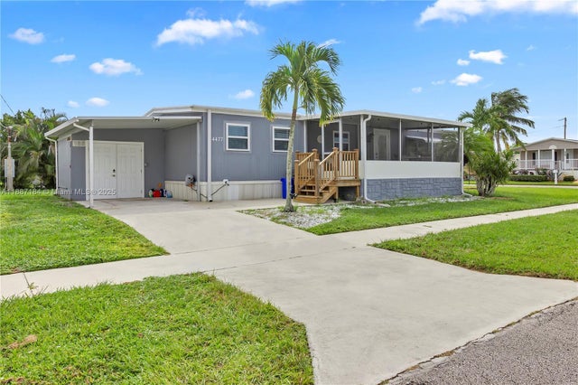 4 of 33 - 4477 Sandpine Cir, Boynton Beach, FL