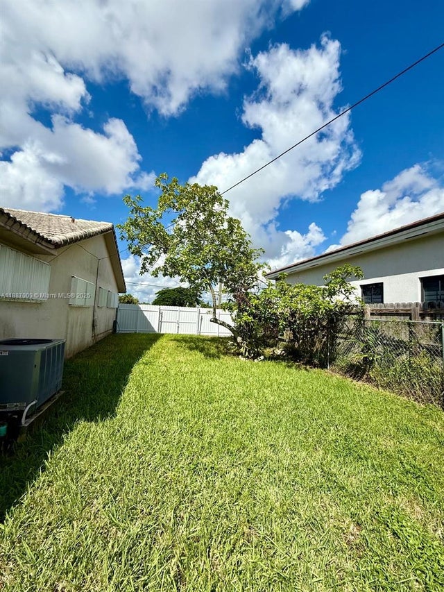 4 of 31 - 3781 Sw 97th Ave, Miami, FL