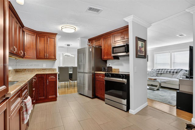 1 of 36 - 123 Nw 51st Ct, Deerfield Beach, FL