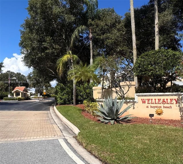 2 of 10 - 2503 Amherst Ct, Boynton Beach, FL