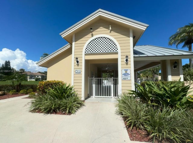 3 of 10 - 2503 Amherst Ct, Boynton Beach, FL