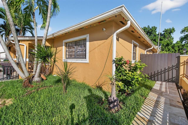 5 of 47 - 9955 Pan American Dr, Cutler Bay, FL