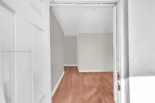 2 of 30 - 1300 Nw 43rd Ter 201, Lauderhill, FL