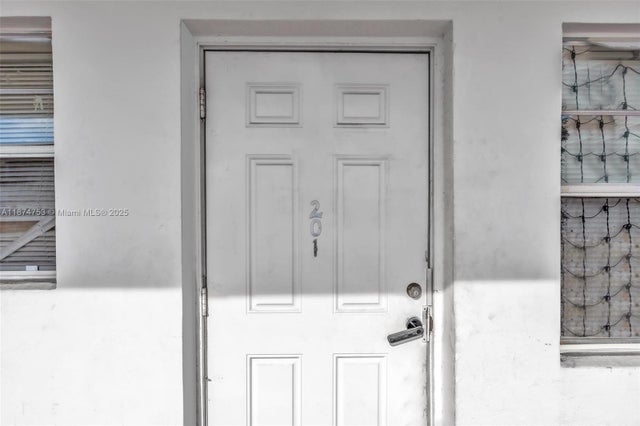 5 of 30 - 1300 Nw 43rd Ter 201, Lauderhill, FL