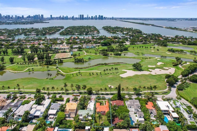 3 of 11 - 2443 N Meridian Ave, Miami Beach, FL