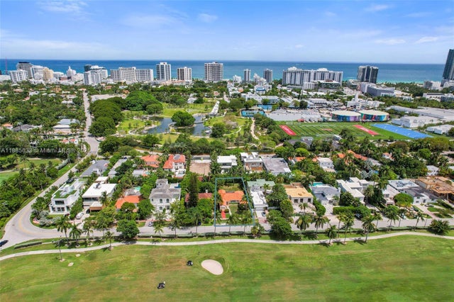 4 of 11 - 2443 N Meridian Ave, Miami Beach, FL