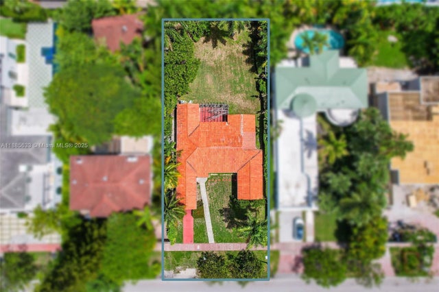5 of 11 - 2443 N Meridian Ave, Miami Beach, FL