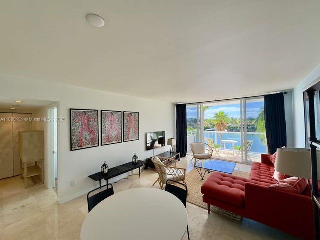 4 of 29 - 5600 Collins Ave 5l, Miami Beach, FL