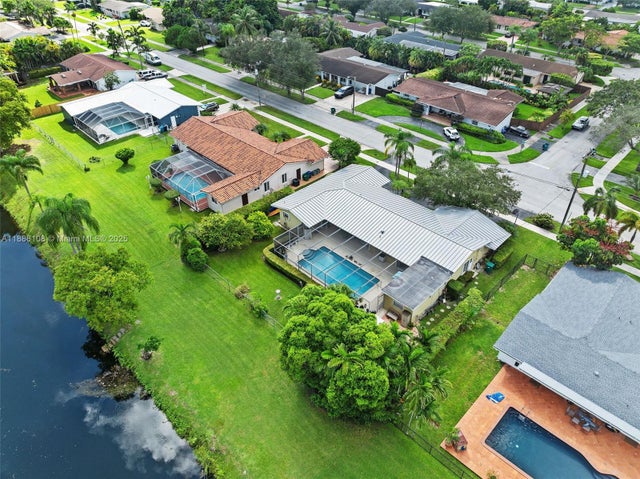 1 of 39 - 8891 Sw 85th St, Miami, FL