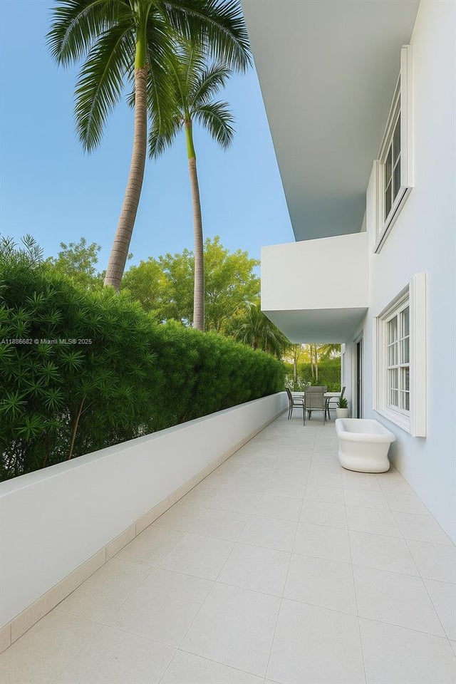 1 of 13 - 199 Ocean Lane Dr 115, Key Biscayne, FL