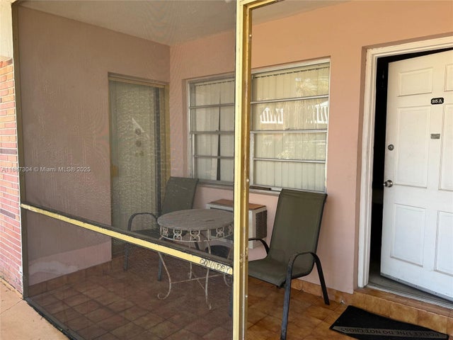 2 of 11 - 160 Ne 8th Ave 25a, Hallandale Beach, FL