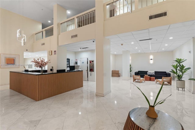 4 of 42 - N/A, Aventura, FL