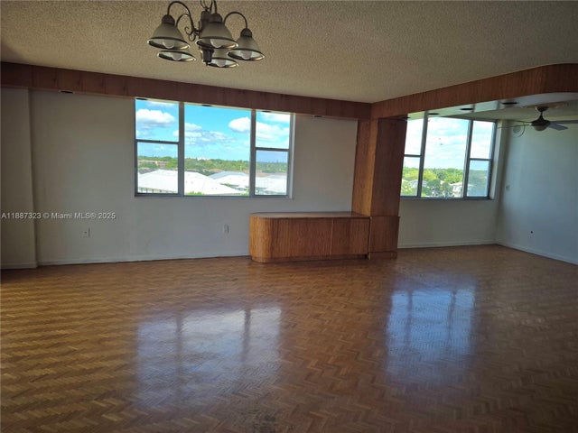 3 of 22 - 4001 Hillcrest Dr 602-4, Hollywood, FL