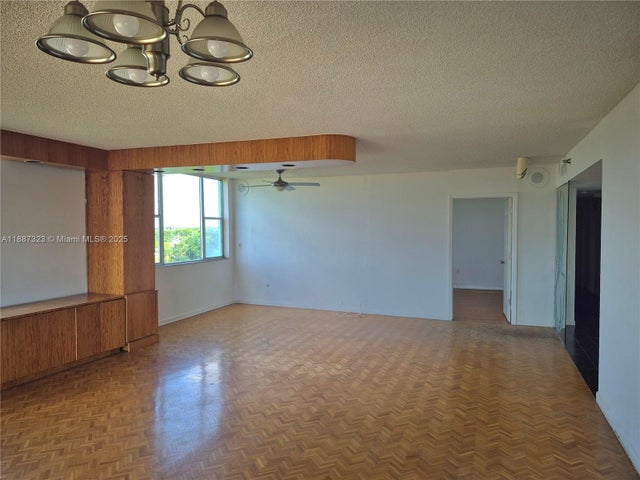 4 of 22 - 4001 Hillcrest Dr 602-4, Hollywood, FL