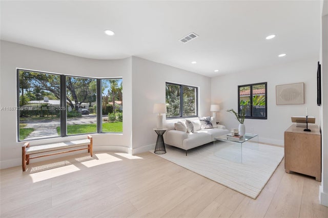 2 of 32 - 185 Ne 106th St, Miami Shores, FL