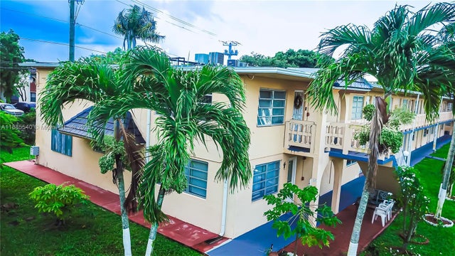 1 of 41 - 20311 Ne 2nd Ave J-1, Miami, FL