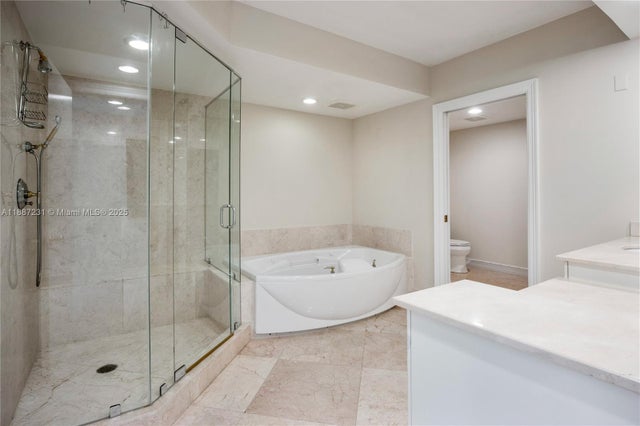 4 of 68 - 3201 Ne 183rd St Ph2904-05, Aventura, FL