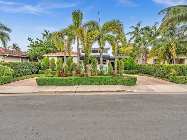 1 of 64 - 7504 Hispanola Ave, North Bay Village, FL
