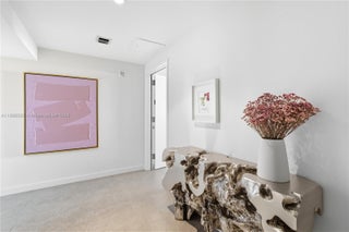 Photo of Listing #A11886597