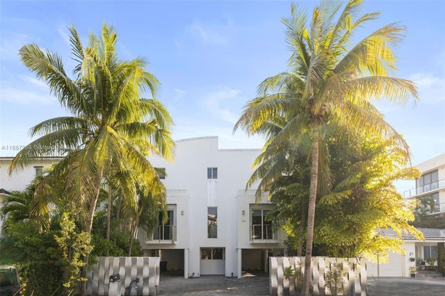1 of 38 - 3545 E Glencoe St, Miami, FL