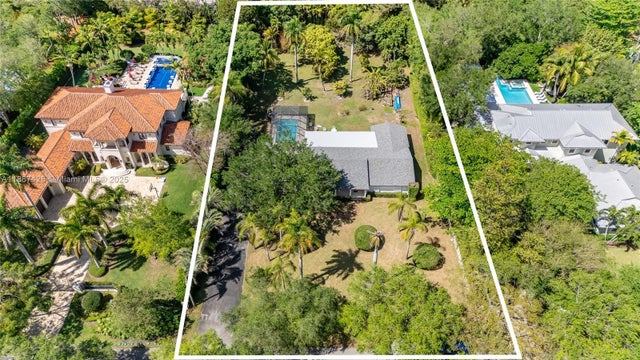 2 of 12 - 7485 Sw 122nd St, Pinecrest, FL