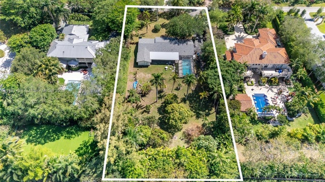 3 of 12 - 7485 Sw 122nd St, Pinecrest, FL