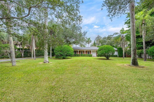 4 of 12 - 7485 Sw 122nd St, Pinecrest, FL
