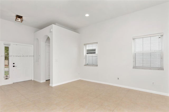 5 of 38 - 934 Nw 126th Ave, Coral Springs, FL