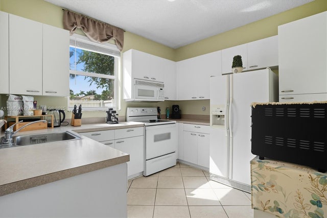5 of 35 - 15462 Nw 14th Ct, Pembroke Pines, FL
