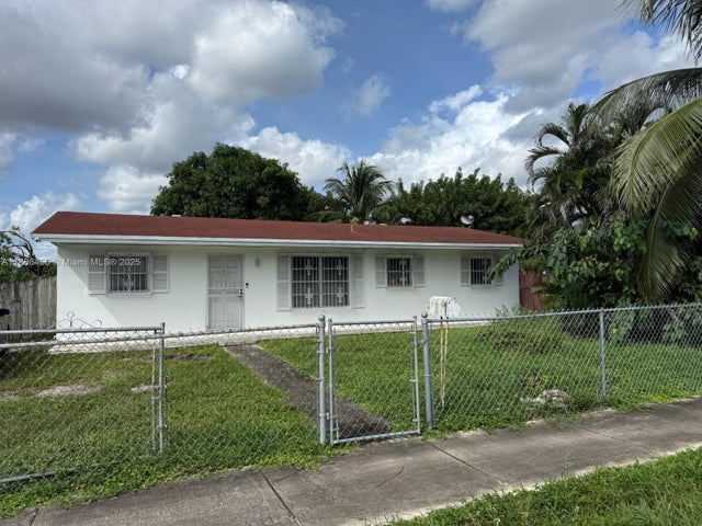 1 of 4 - 3277 Nw 179th St, Miami Gardens, FL