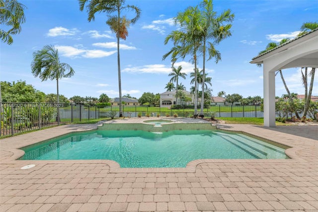 3 of 73 - 3250 W Stonebrook Cir, Davie, FL