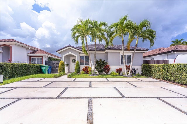 1 of 31 - 14014 Sw 151st Ct, Miami, FL