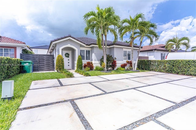 2 of 31 - 14014 Sw 151st Ct, Miami, FL